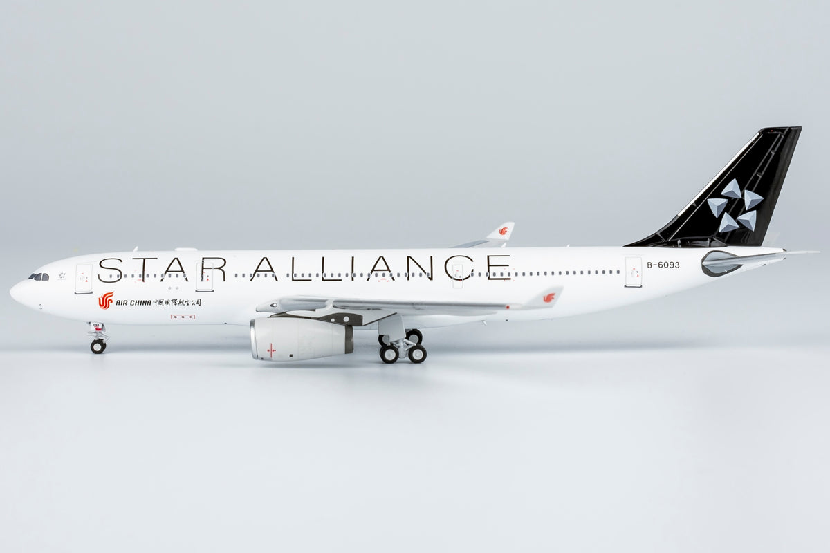 売上実績NO.1 予約＞NGmodel 61079 1/400 B-6093 A330-300 中国国際航空 民間航空機