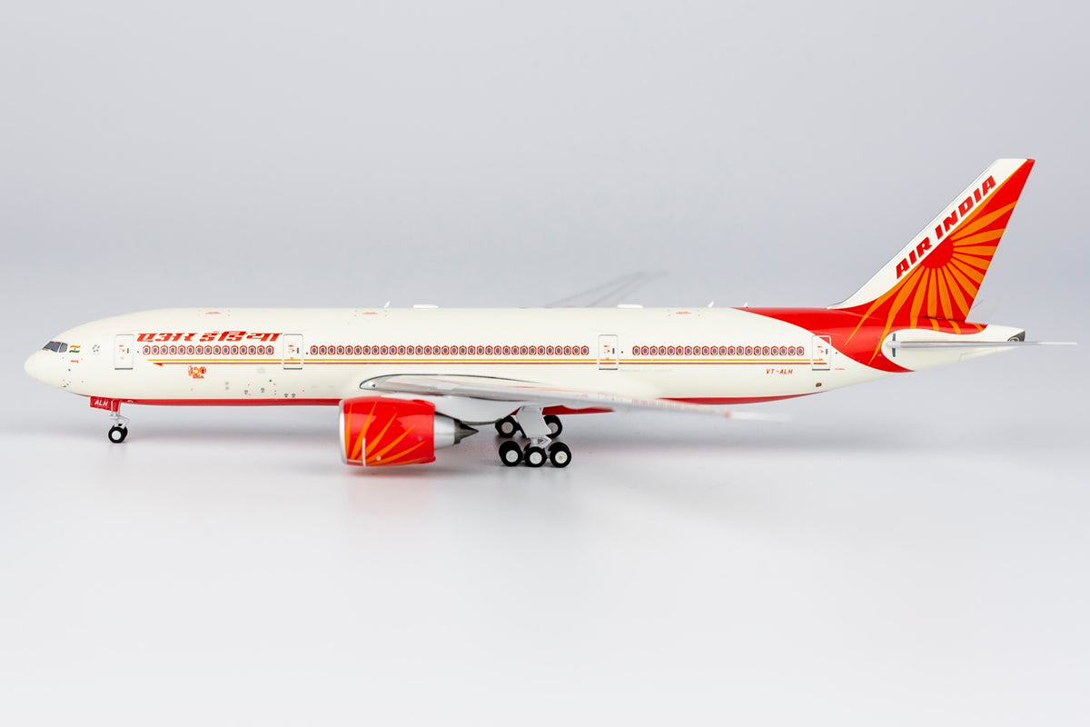 エアインディア 777-200LR VT-AEF 1/400 Air India 777-200LR VT-AEF 1/400, Aircraft - Amazon Canada