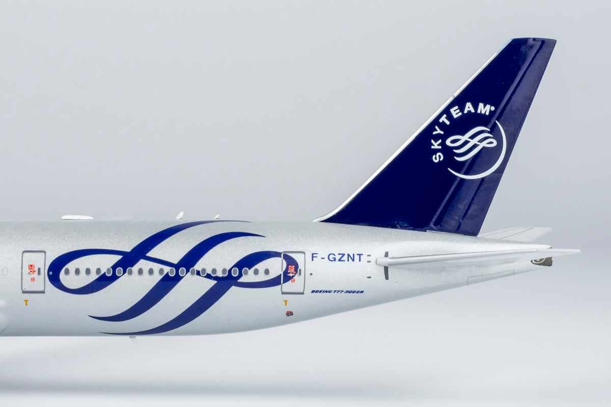 NGmodel エールフランス 777-300ER F-GZNT スカイチーム塗装 1/400 