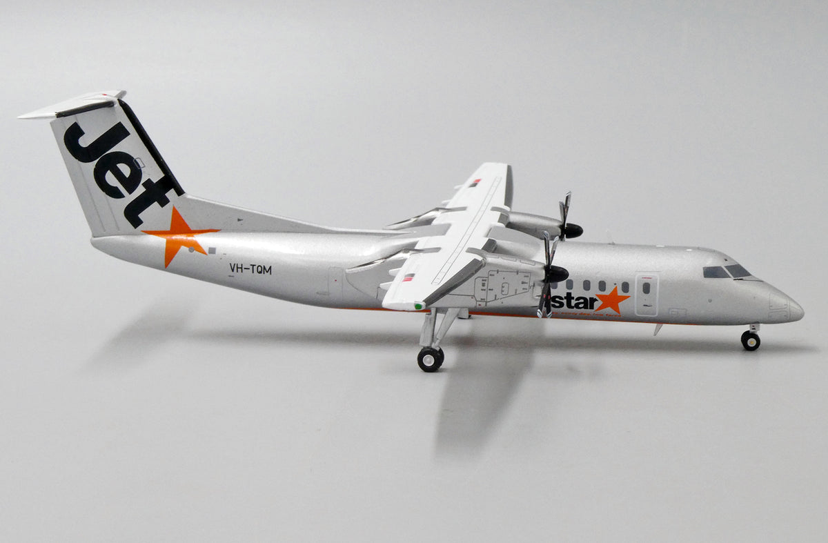 ジェットスター Dash8-Q300 VH-TQM 1/200 Jcwings ジェットスター Dash8-Q300 VH-TQM 1/200 XX2277
