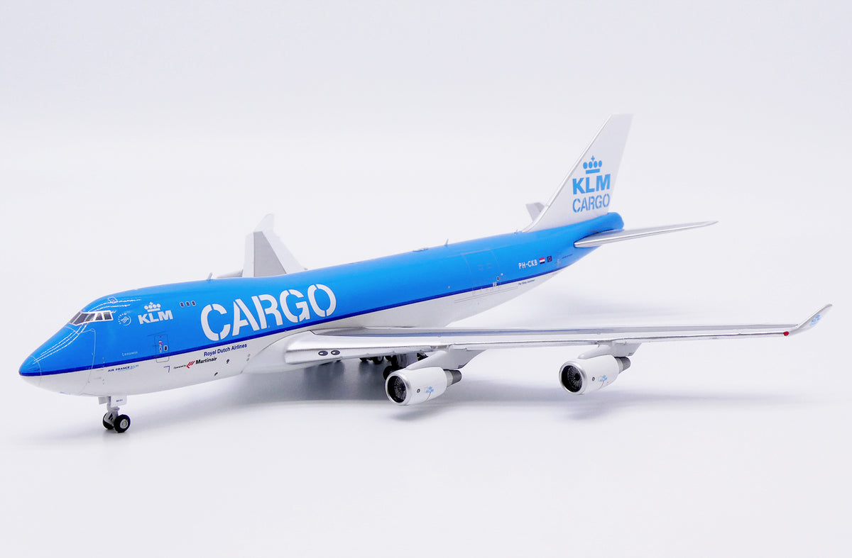 XX40702_06_e09be236-234d-43b9-