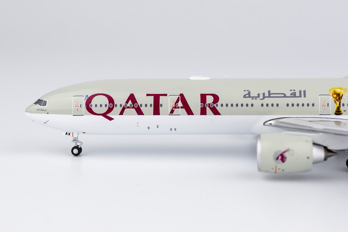【2025年】お歳暮ギフト 777-300ER カタール航空 NGmodel A7-BAX 73029 1/400 航空機・ヘリコプター