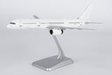 ＜取り寄せ＞NGmodel アメリカ空軍 C-32B (757-200) 02-4452 1/200 42045