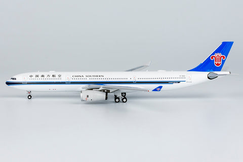 &lt;Reservierung&gt; NGmodel China Southern Airlines A330-300 B-300U 1/400 62065