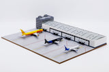 ＜予約＞Jcwings 貨物ターミナルセット1/400 AA-ACT-4001-M(航空機3機付属版)