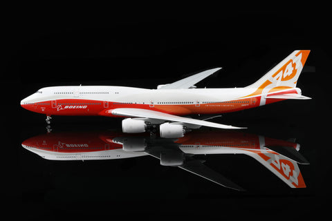 ＜取り寄せ＞SQwings ボーイング 747-8 N6067E 1/200 L2073