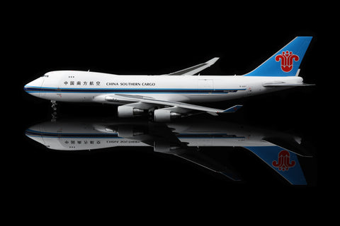＜取り寄せ＞SQwings 中国南方航空 747-400F B-2461 1/200 L2077C(インタラクティブシリーズ)