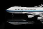 ＜取り寄せ＞SQwings 中国南方航空 747-400F B-2473 1/200 L2076C(インタラクティブシリーズ)