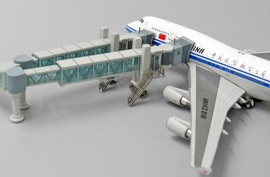 Jcwings パッセンジャーボーディングブリッジ 747(大型機)用 1/400 LH4134 – Aircraftmodels777