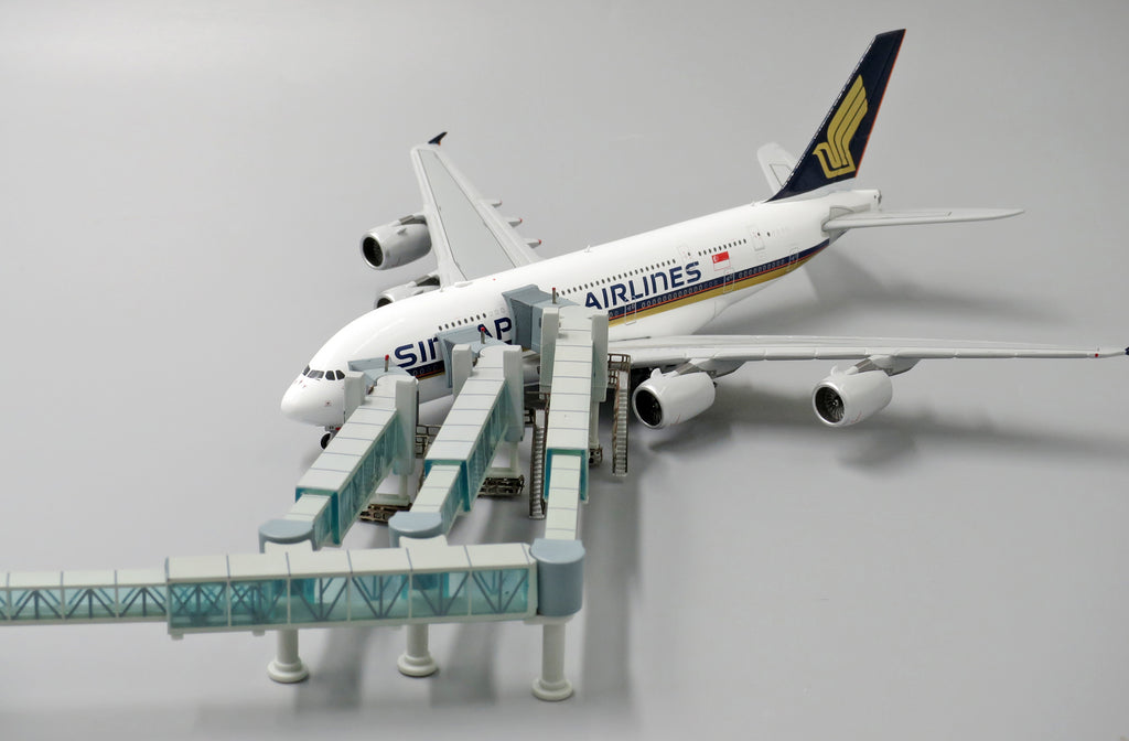 Jcwings パッセンジャーボーディングブリッジ A380用 1/400 LH4136 