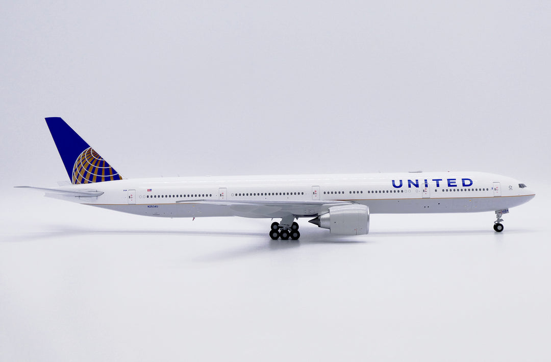 【最終Sale】1/200 Boeing777-200,-300 4機セット 最終Sale】1/200 Boeing777-200,-300 4機セット Amazon.co.jp: 1