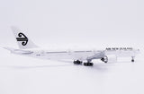 ＜予約＞Jcwings ニュージーランド航空 777-300ER ZK-OKU 1/400 XX40646A(フラップダウン版) Jcwings