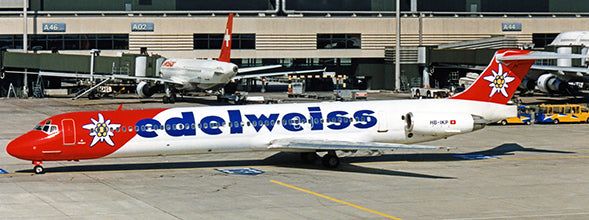エーデルワイス航空 MD-83 HB-IKP 1 200（機体記号 : HL7225